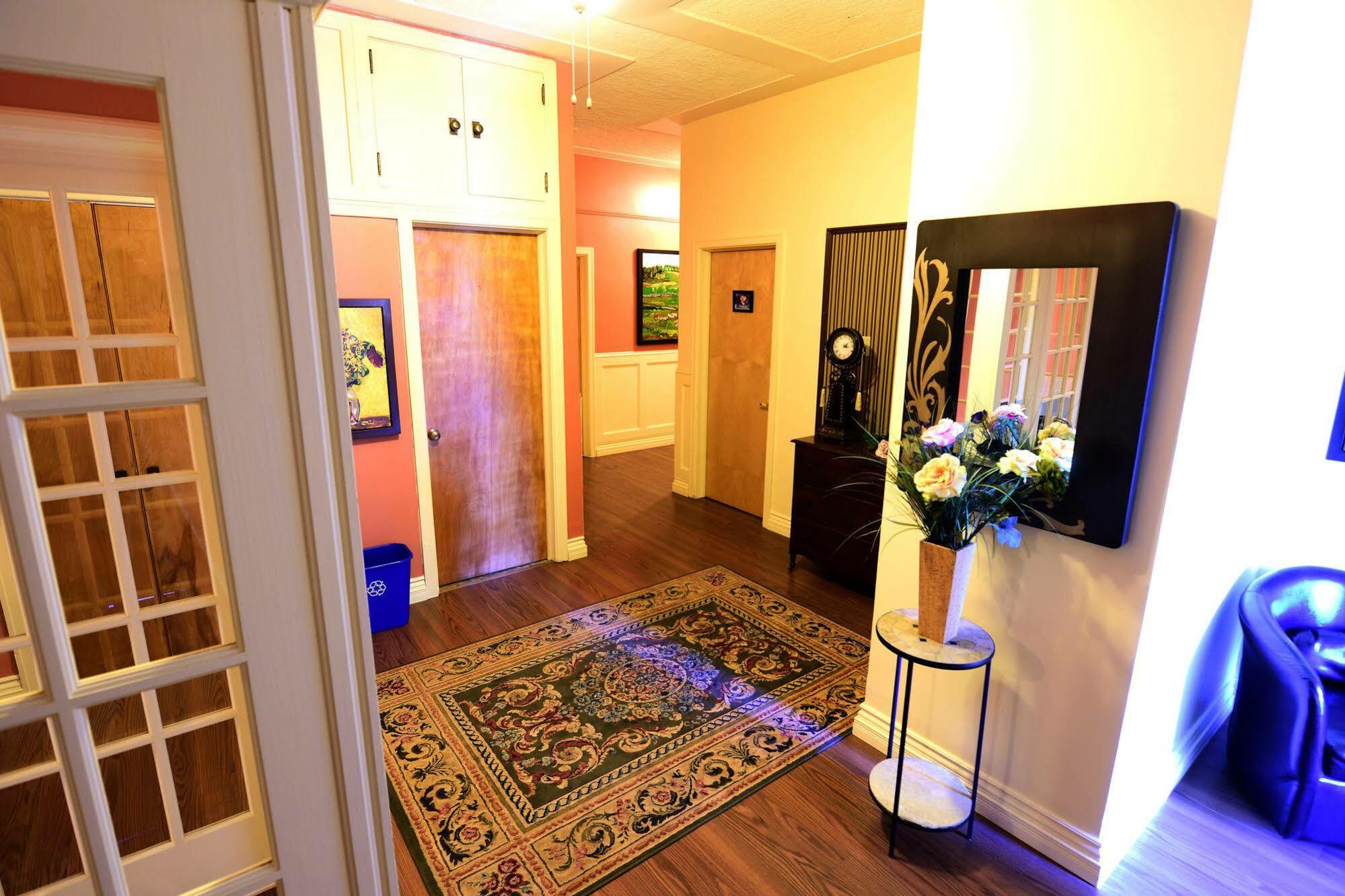 Auberge Le St-Georges Chicoutimi 外观 照片